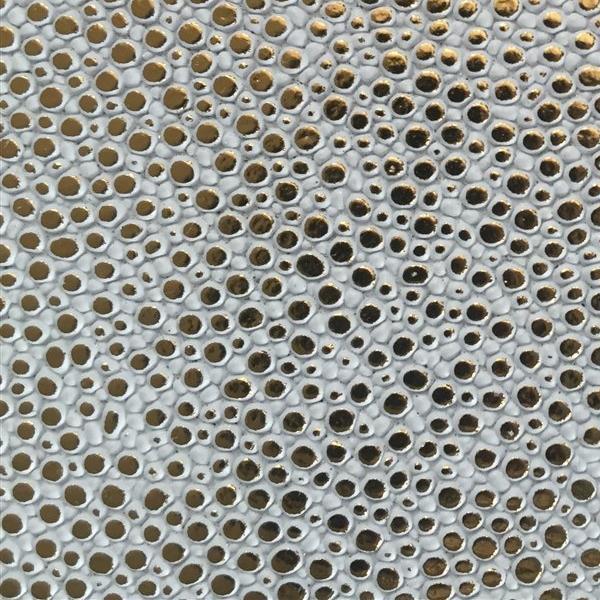 White Gold Grain Reptile Embossed Vinyl Fabric / 40 Yards Roll